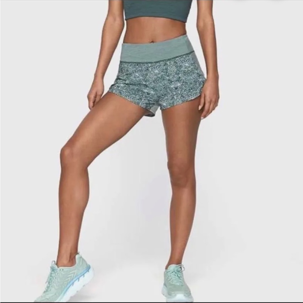 Outdoor Voices 2.5in Hudson Shorts